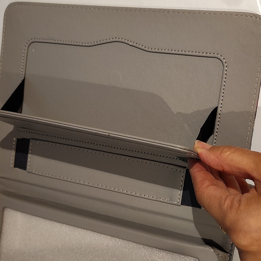 iPad Case - Picture 4 of 9